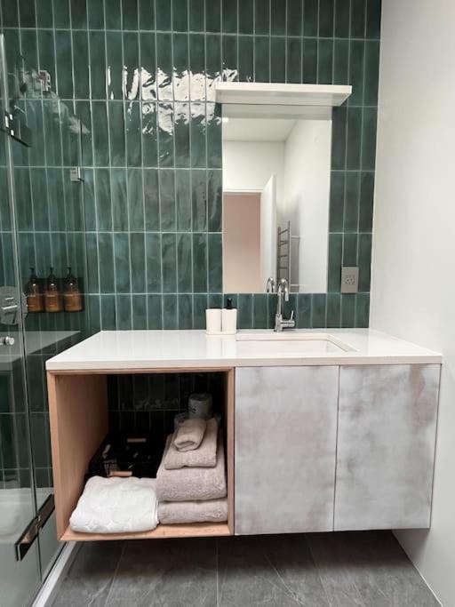 New Ample And Cozy One Bedroom Apt In Brooklyn At Rem-Casa Нью-Йорк Екстер'єр фото